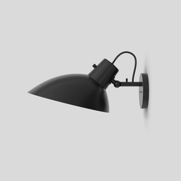 ST-VVCinquanta_Wall_Black_Frame_Black_Shade_With_Switch_72dpi_900x