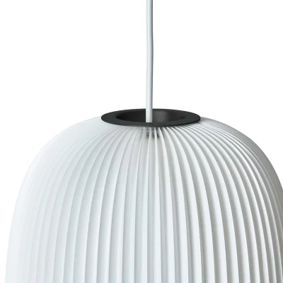 leklint133-135_lamella2-lamella4_pendant_details1_d115a1ee-7b09-43f0-a354-1e96f0c481f4-1.webp